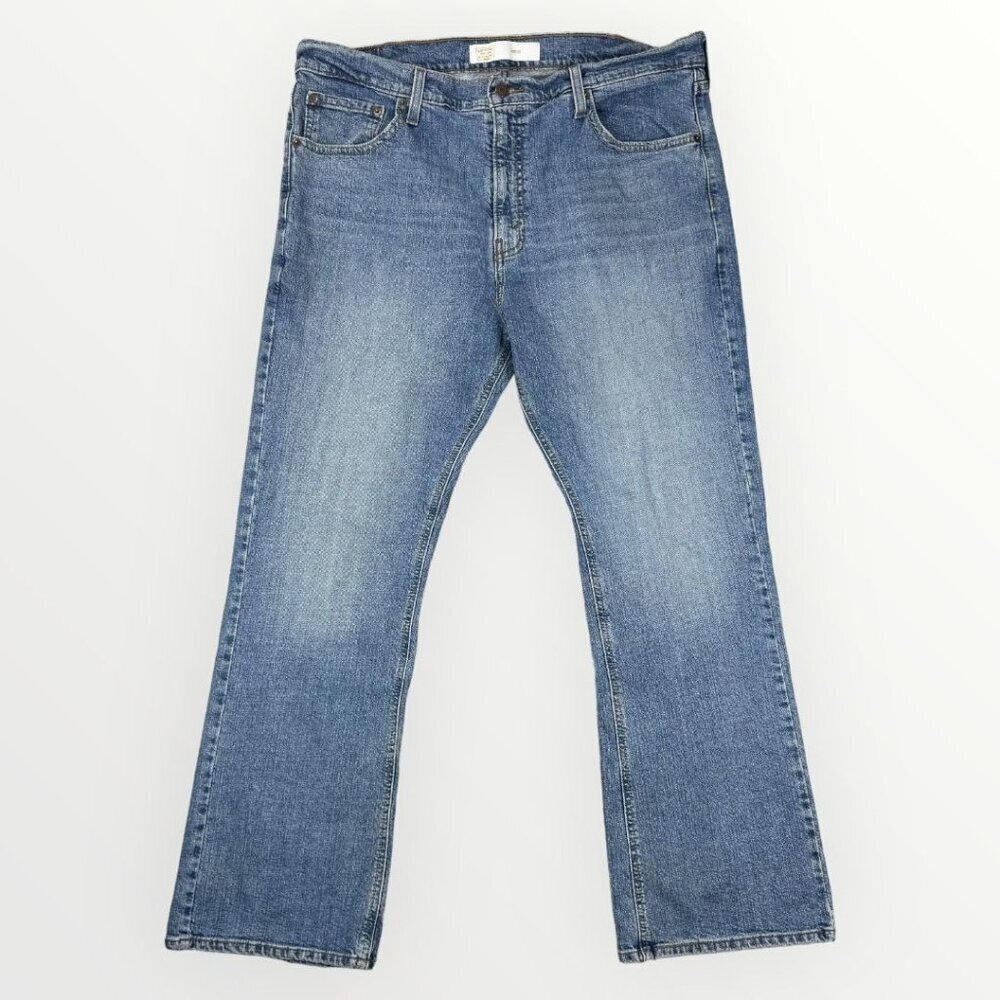 Signature by Levi Strauss Mens Bootcut Stretch Denim Jeans Blue Medium Wash